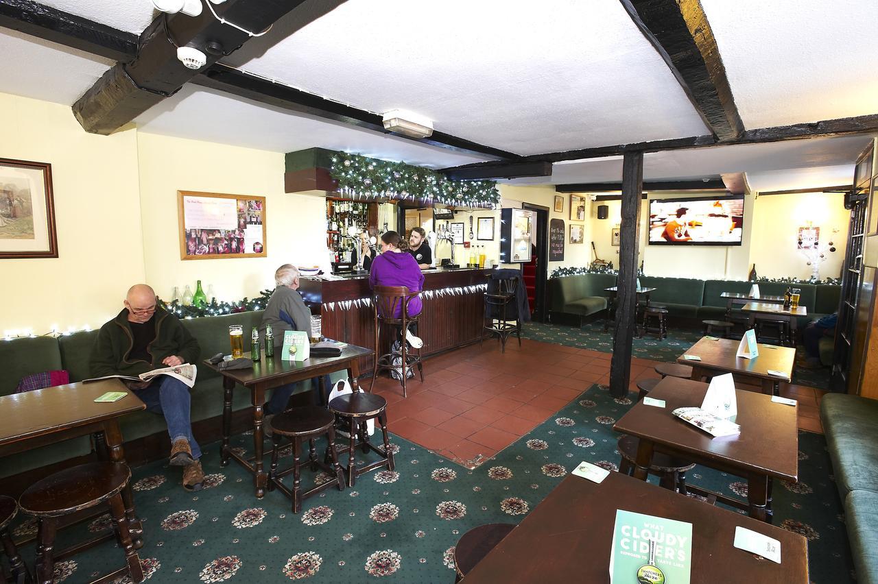 The Black Swan Inn Leominster Dış mekan fotoğraf
